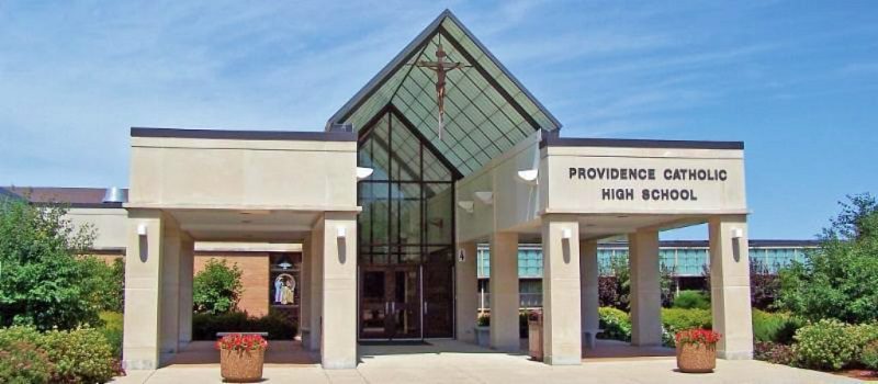 Trường Providence Catholic High School nằm ở New Lenox, Illinois