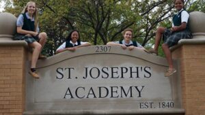 truong St Joseph Academy 0